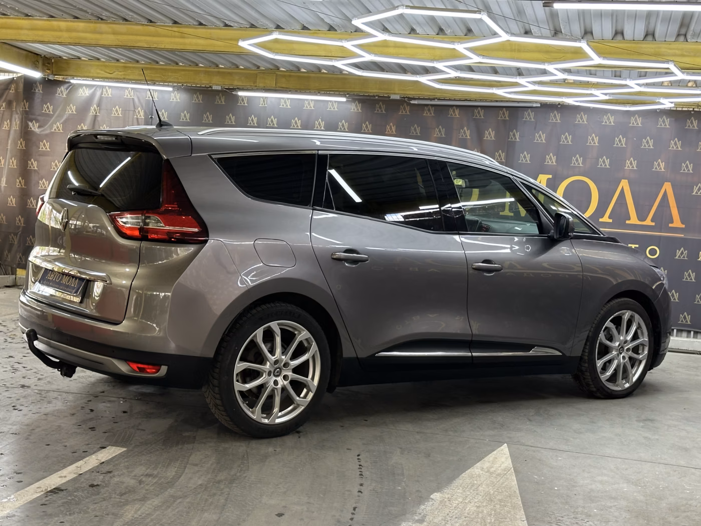 Renault Grand Scenic фото 9