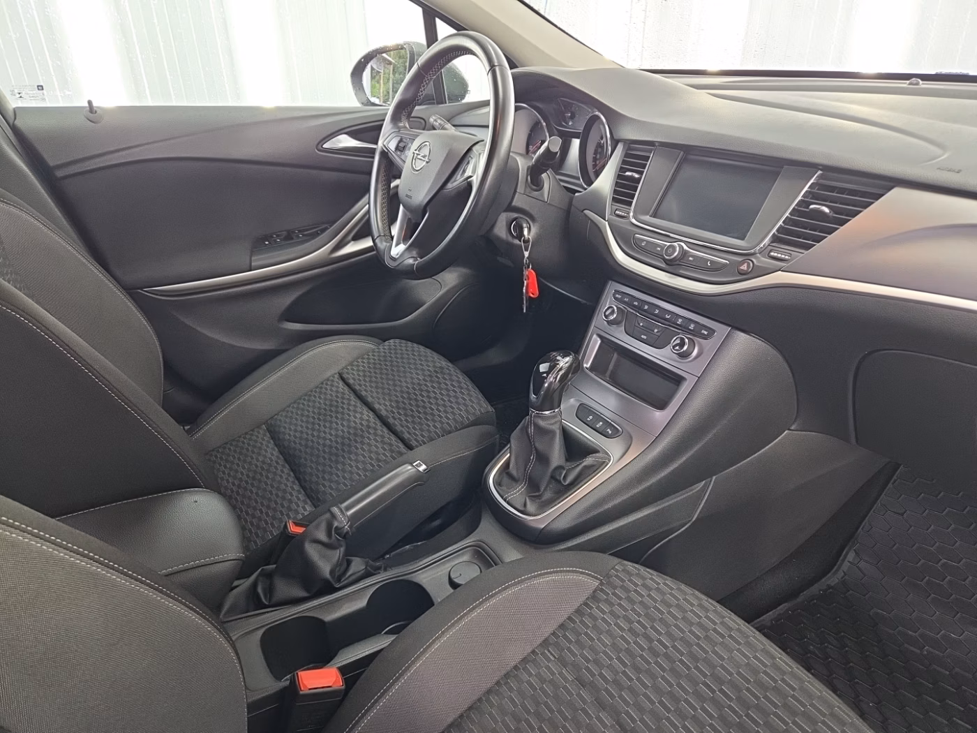 Opel Astra фото 14