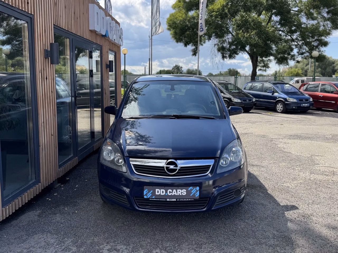 Opel Zafira фото 2