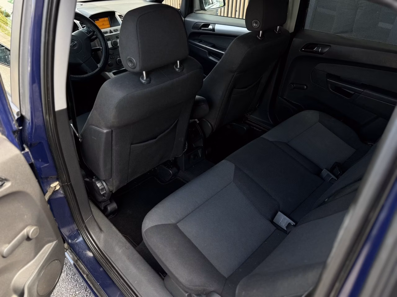 Opel Zafira фото 11