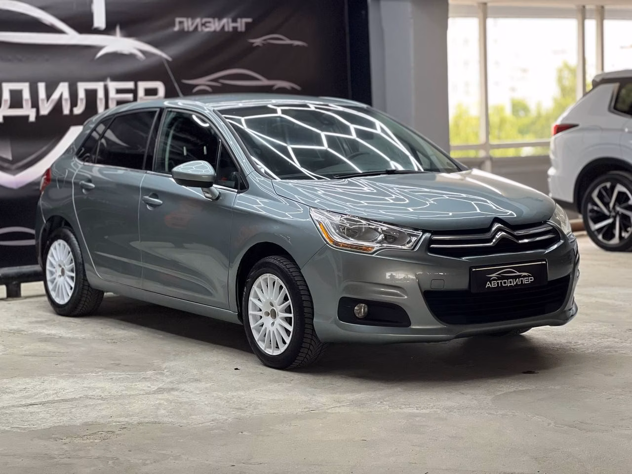 Citroen C4 фото 3