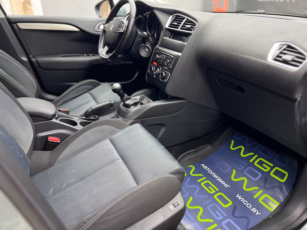 Citroen C4 фото 10