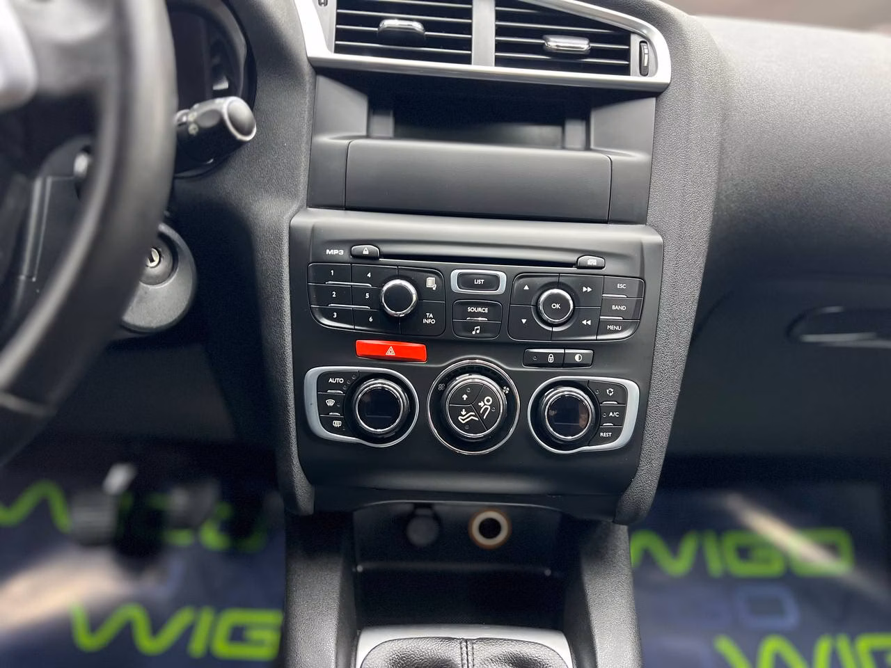 Citroen C4 фото 13