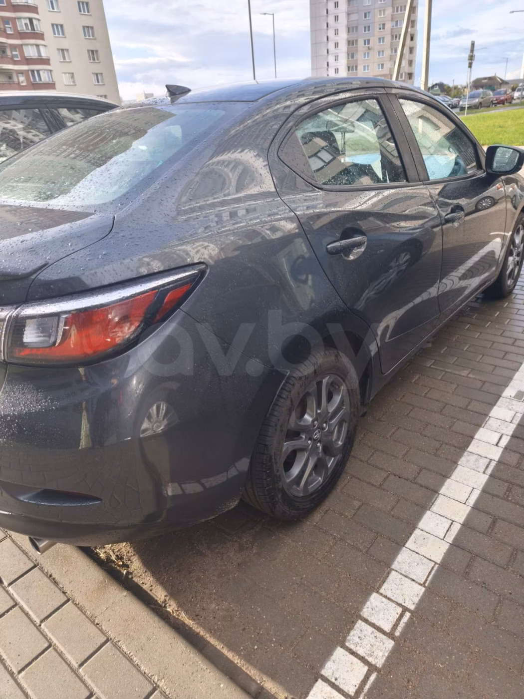 Toyota Yaris фото 3