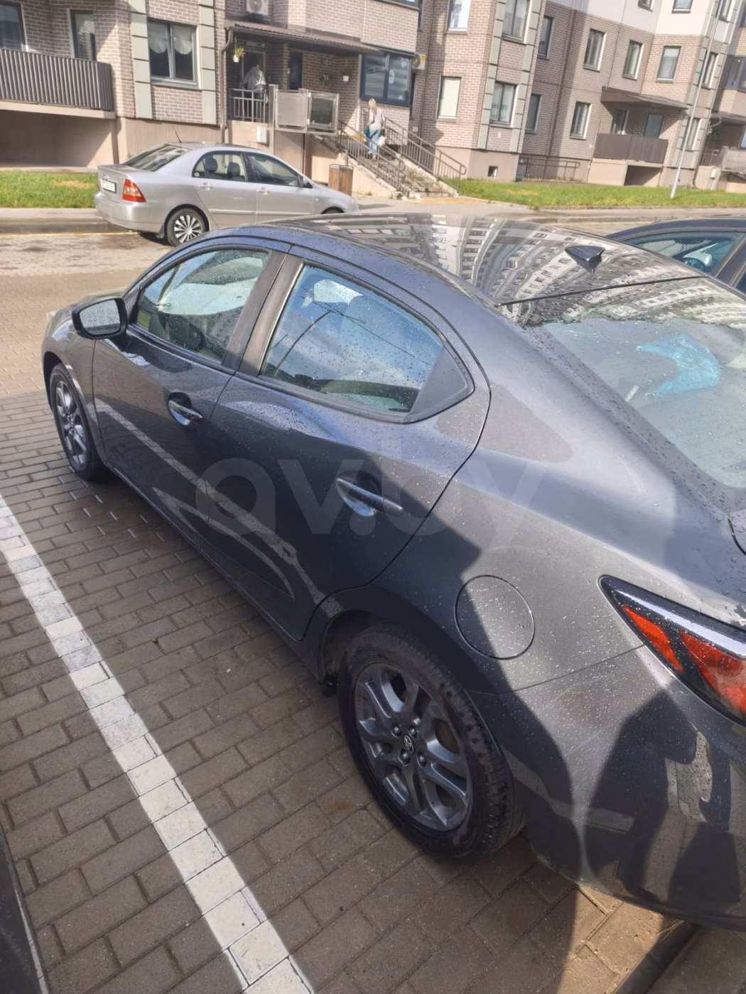Toyota Yaris фото 7