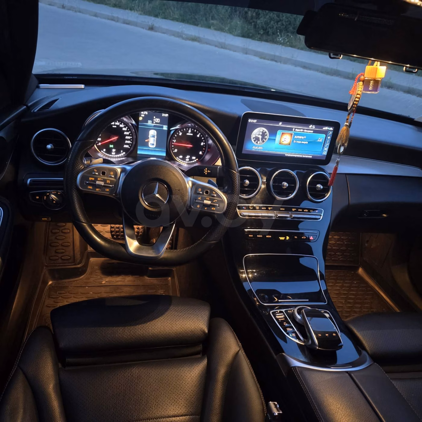 Mercedes-Benz C-Класс фото 15
