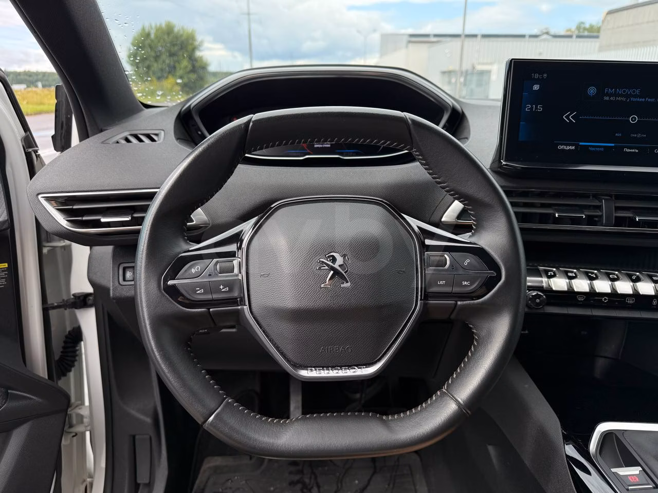 Peugeot 3008 фото 15