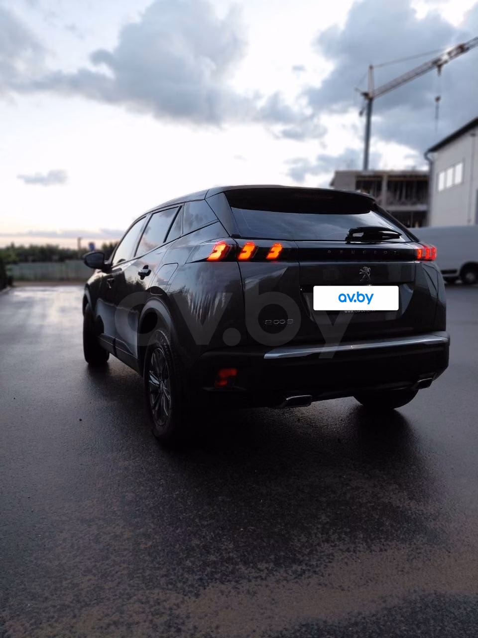 Peugeot 2008 фото 3