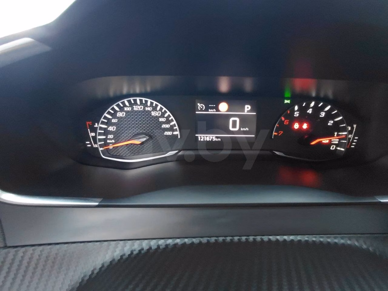 Peugeot 2008 фото 15