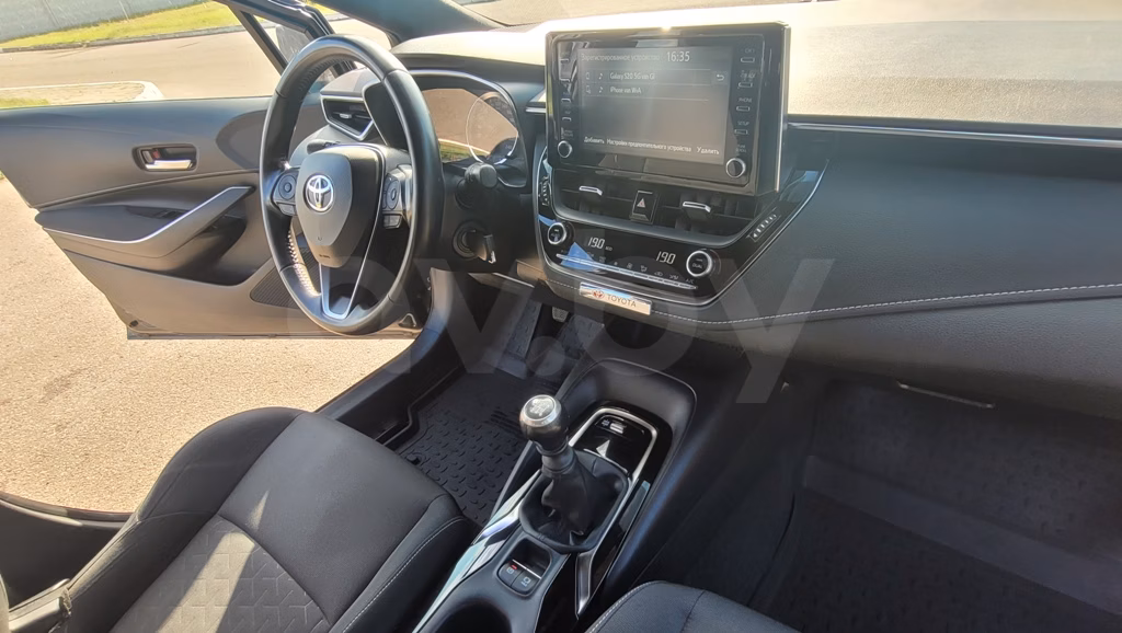 Toyota Corolla фото 14