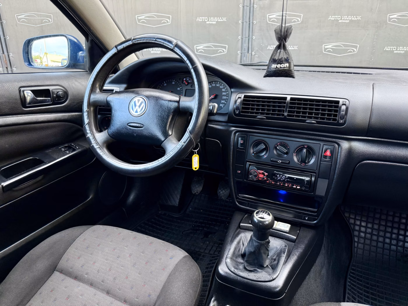 Volkswagen Passat фото 12