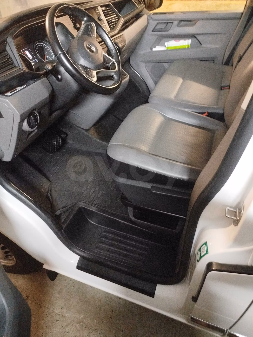 Volkswagen Caravelle фото 9