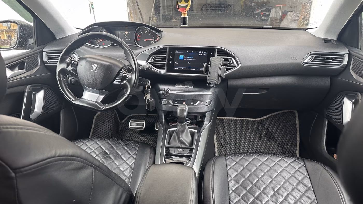 Peugeot 308