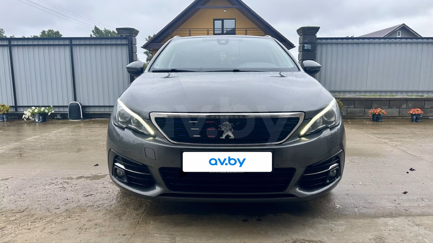 Peugeot 308 фото 9