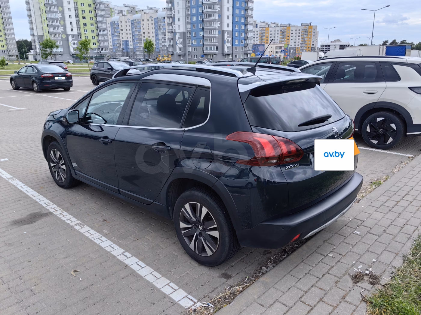 Peugeot 2008 фото 2