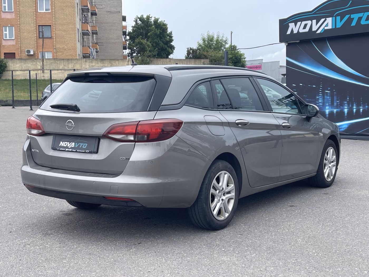 Opel Astra фото 5