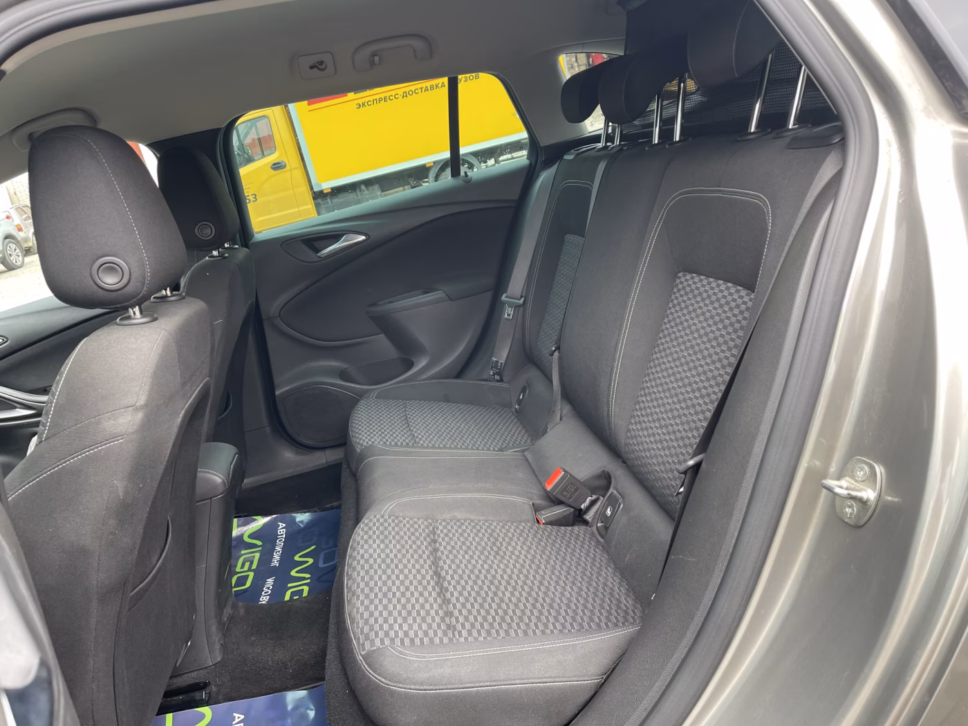Opel Astra фото 10
