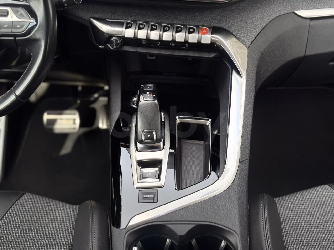 Peugeot 5008 фото 13