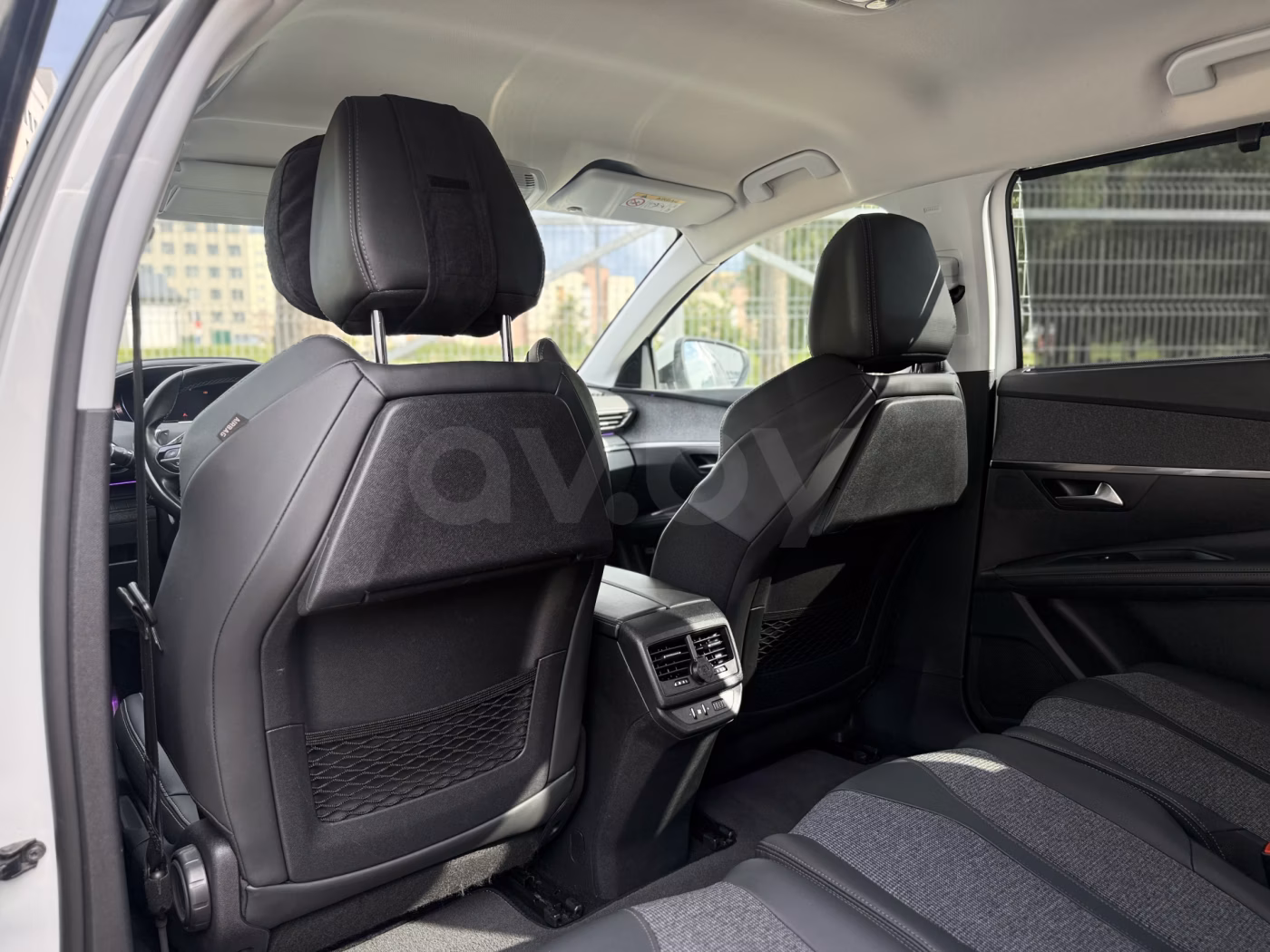 Peugeot 5008 фото 15