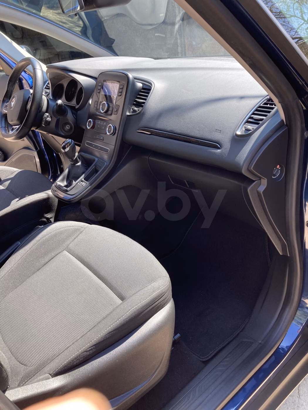 Renault Scenic фото 6