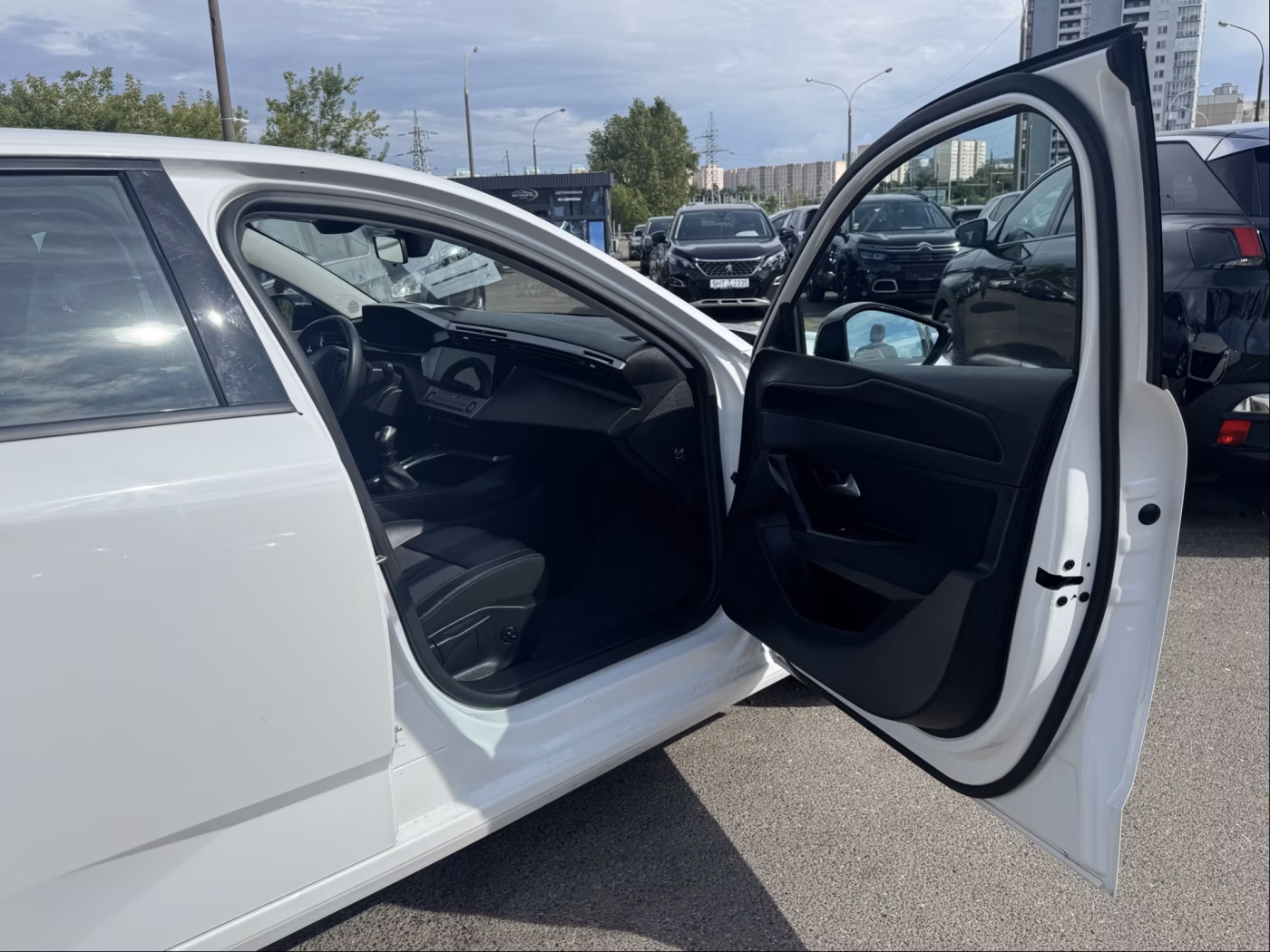 Peugeot 308 фото 16