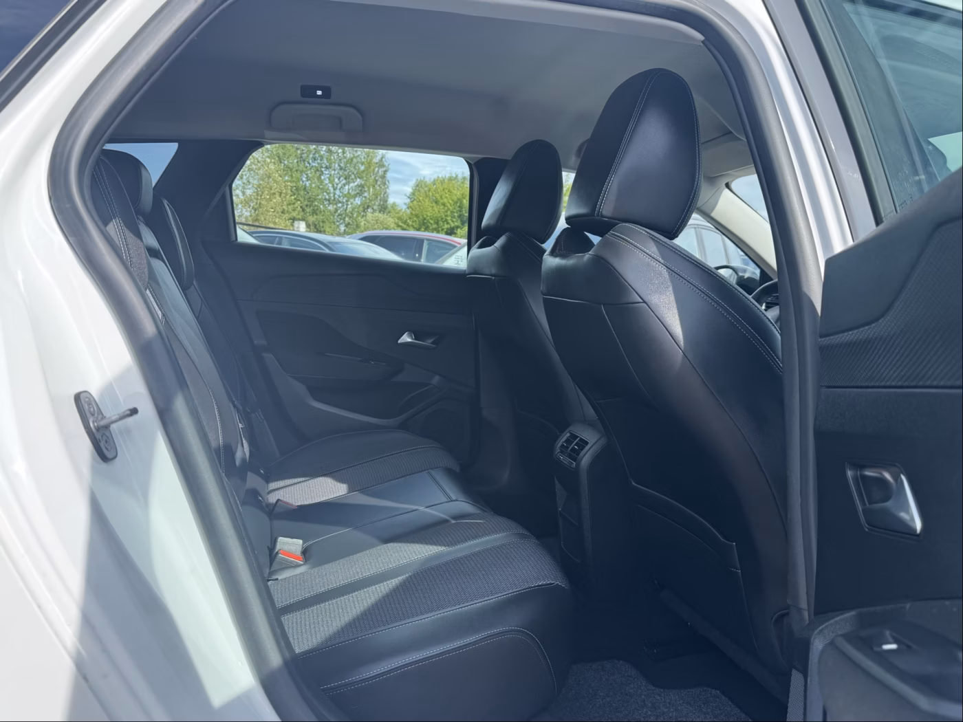 Peugeot 308 фото 15