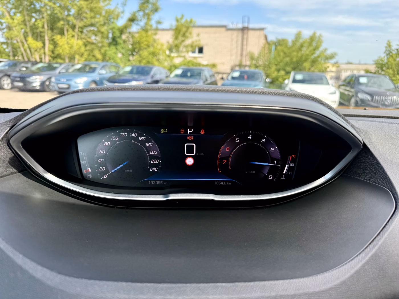 Peugeot 5008 фото 25