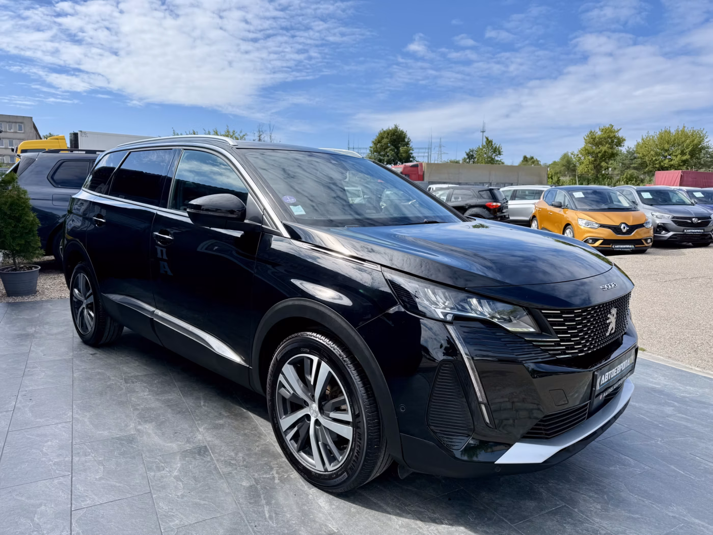Peugeot 5008 фото 4