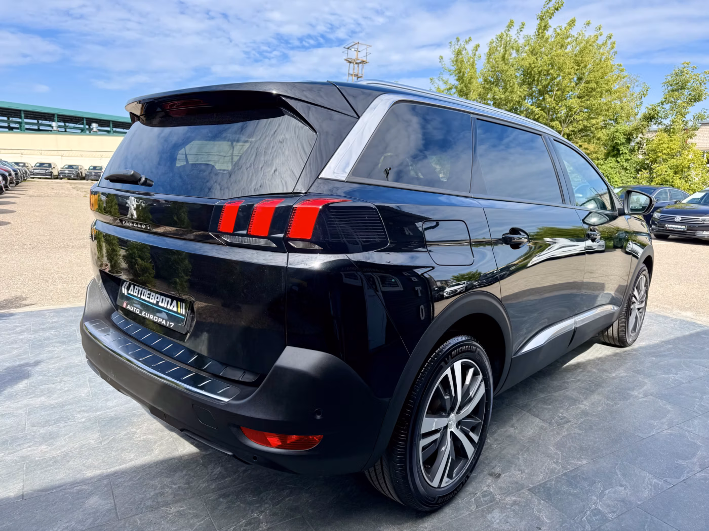 Peugeot 5008 фото 6