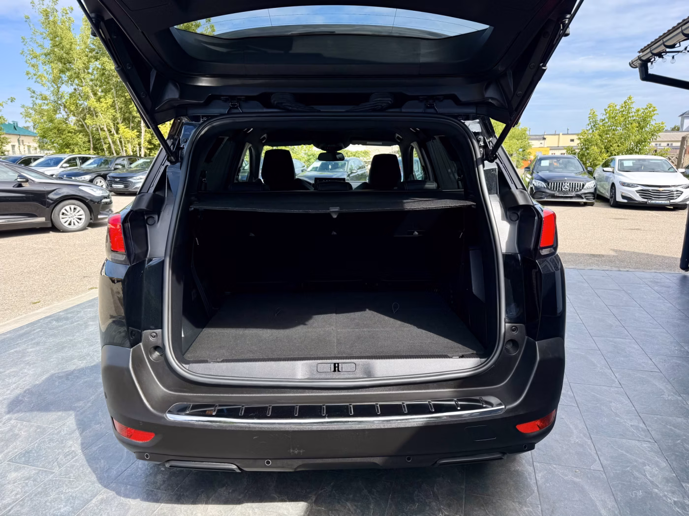 Peugeot 5008 фото 14