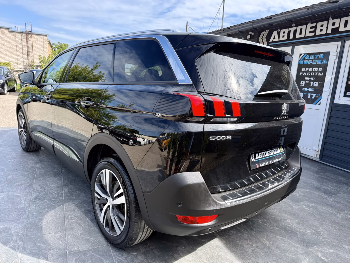 Peugeot 5008 фото 8