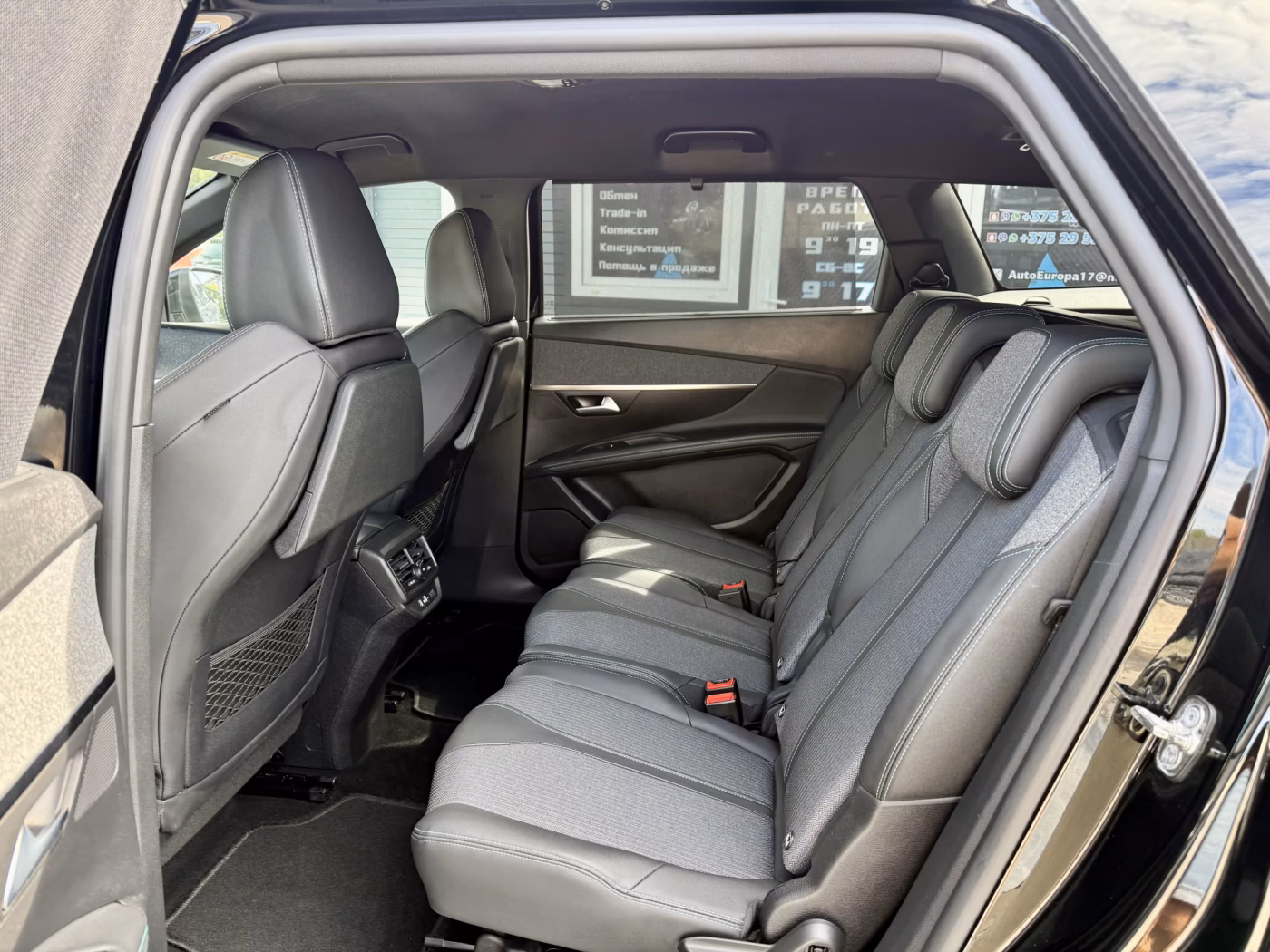 Peugeot 5008 фото 16