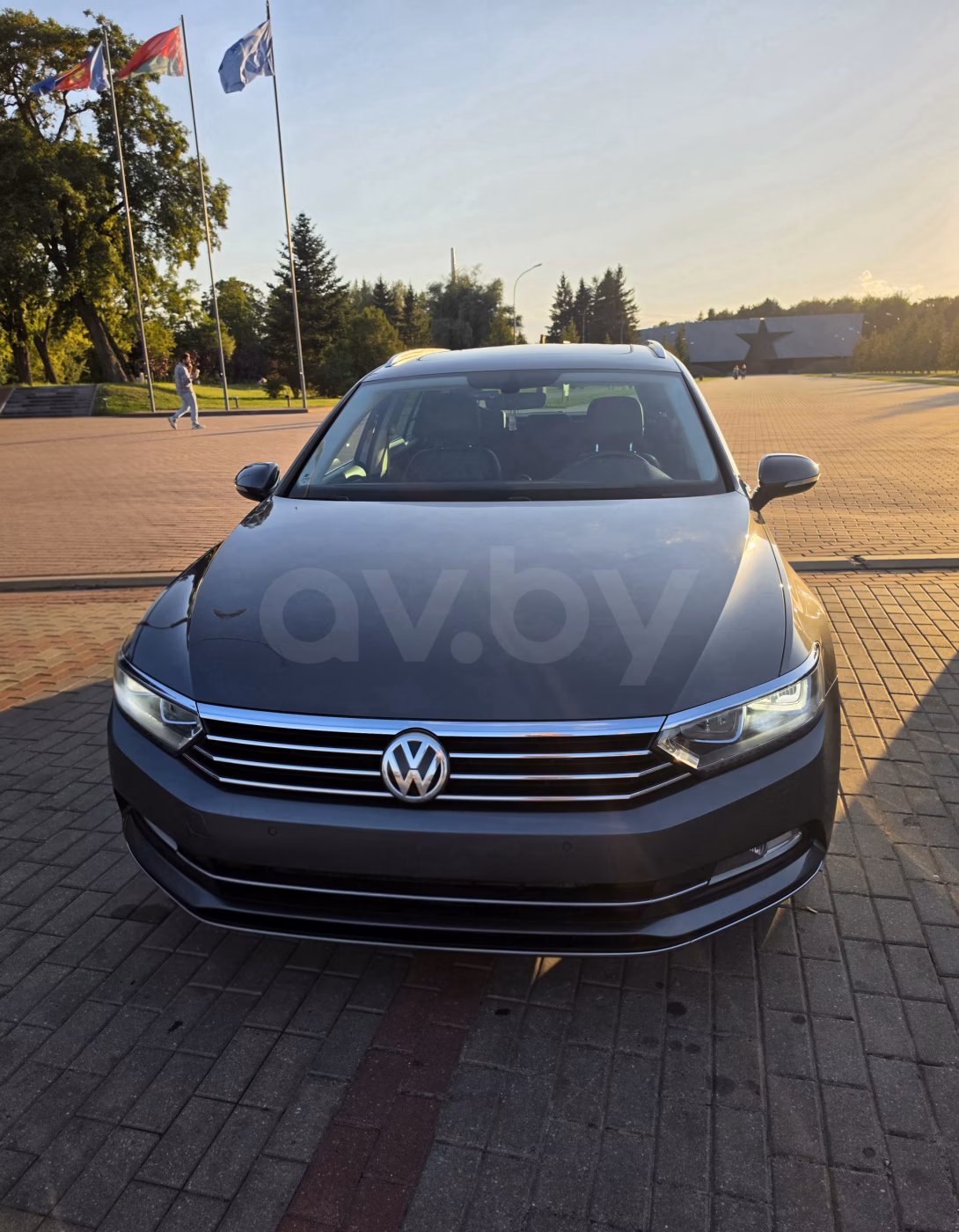 Volkswagen Passat фото 3