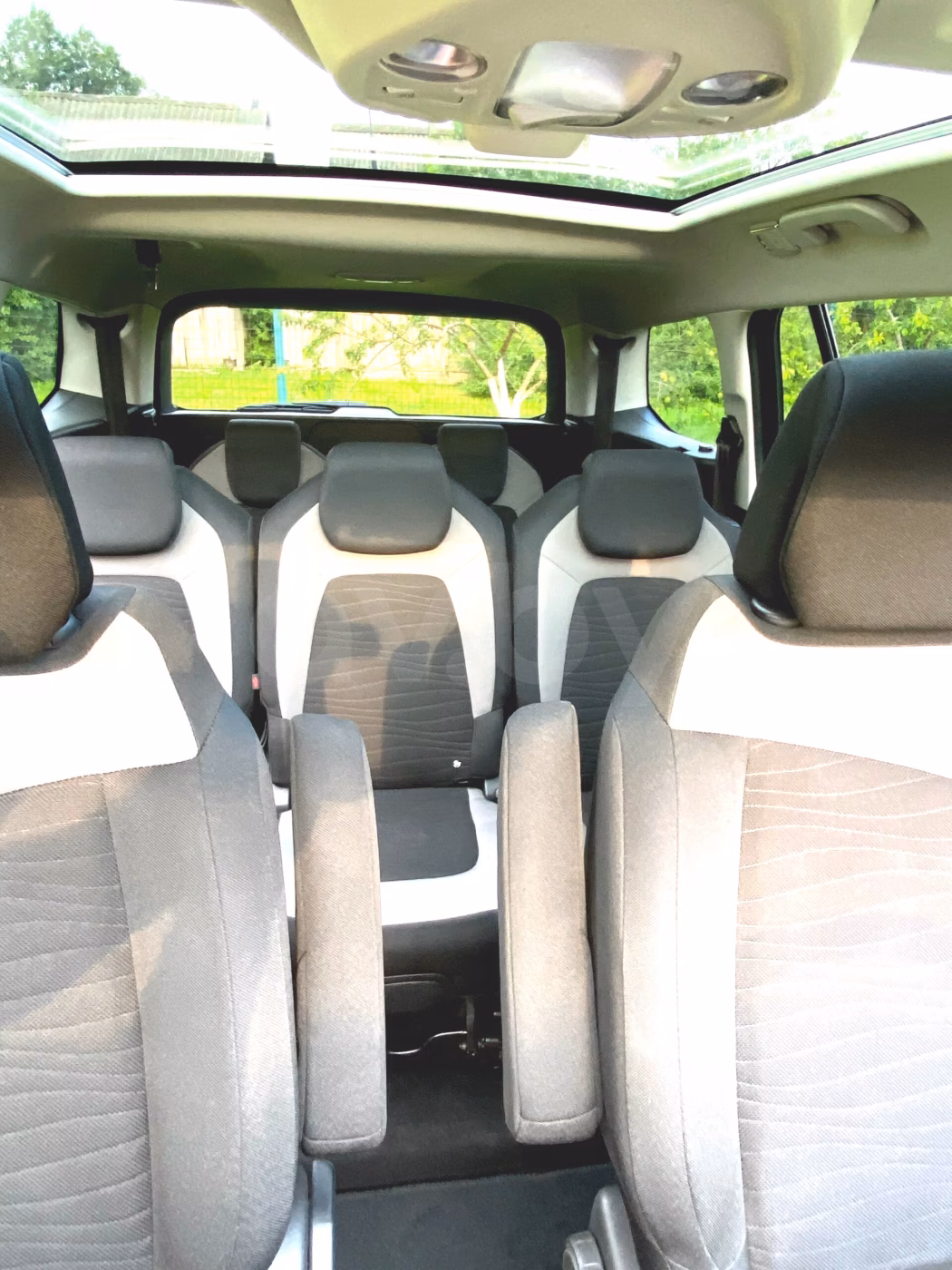 Citroen C4 Grand Picasso фото 10