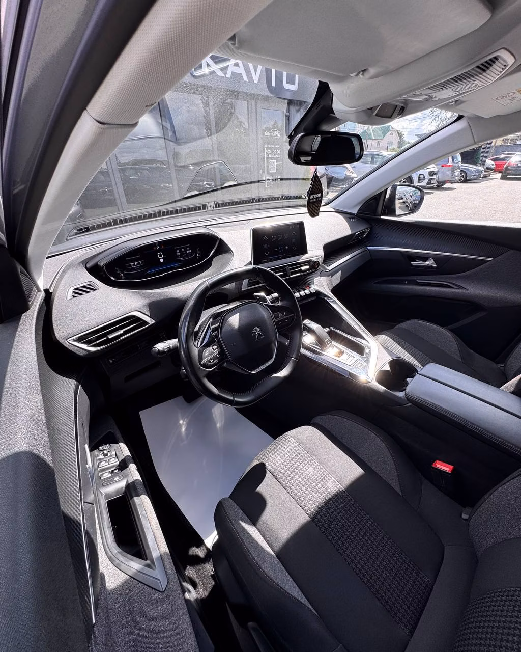 Peugeot 3008 фото 10
