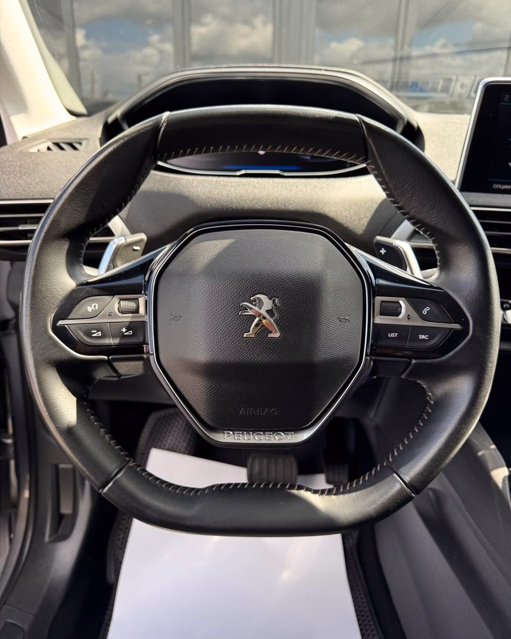 Peugeot 3008 фото 15