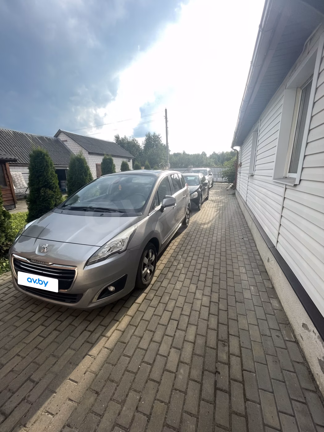 Peugeot 5008 фото 6