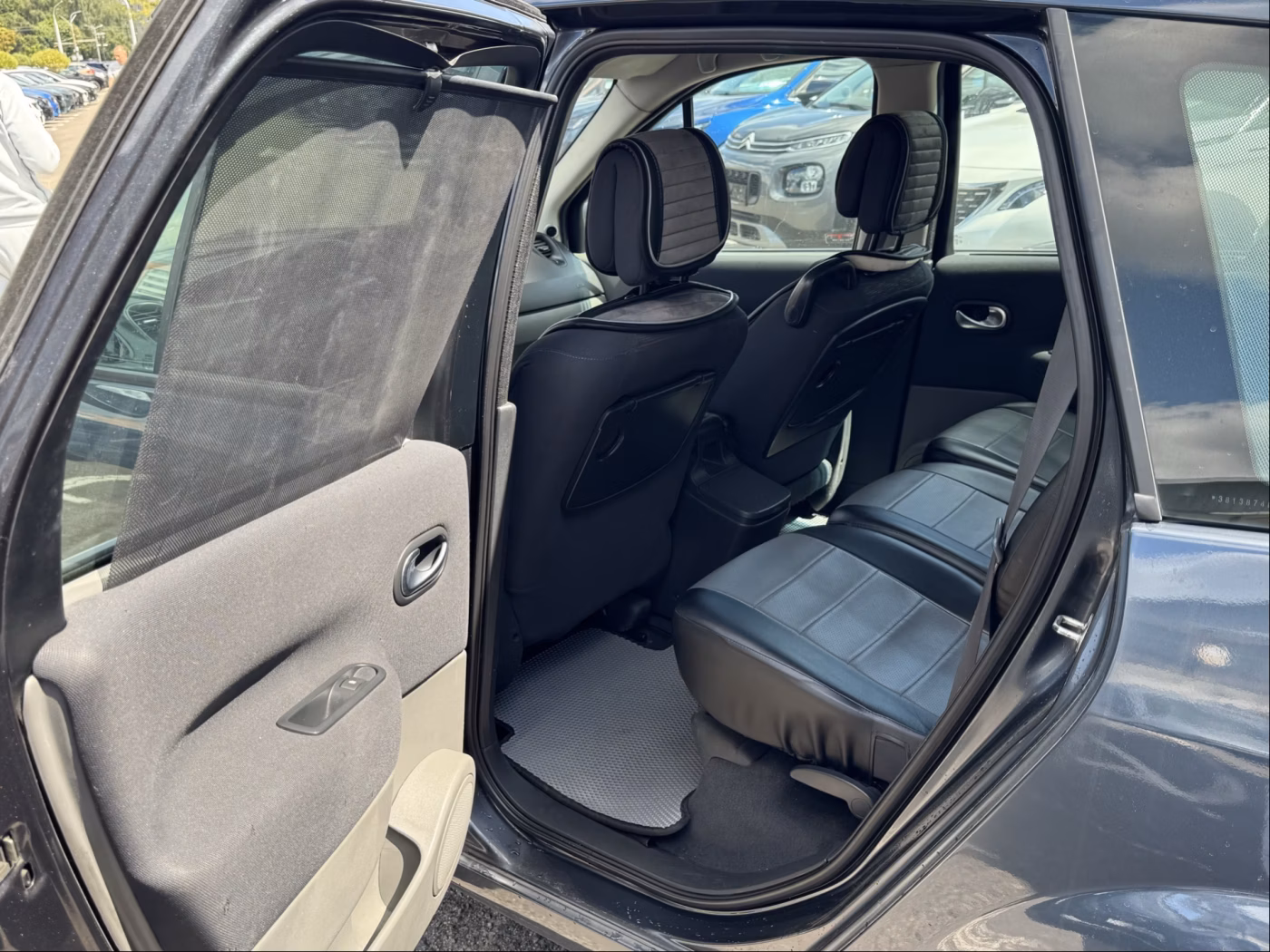 Renault Scenic фото 18