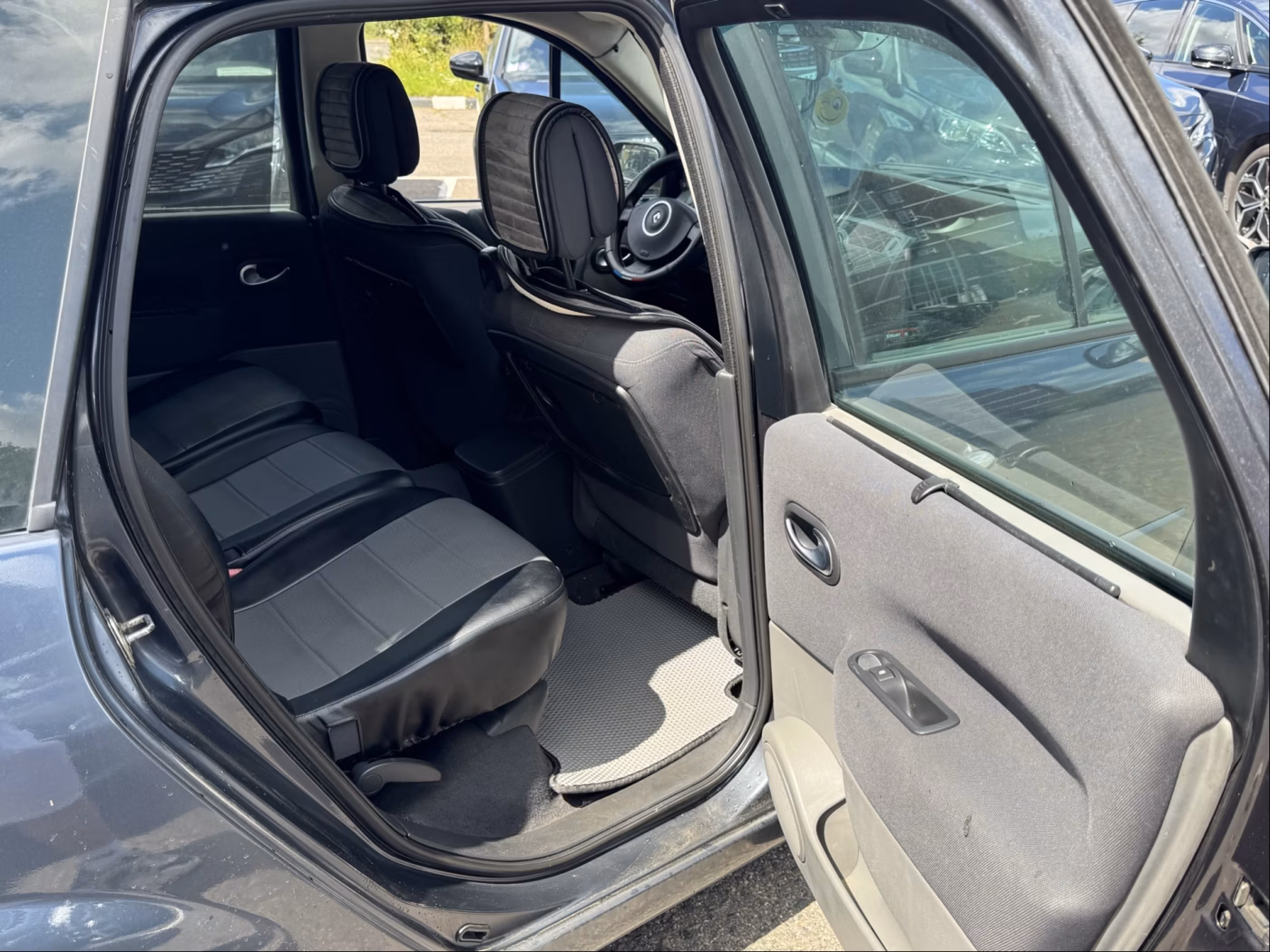 Renault Scenic фото 21