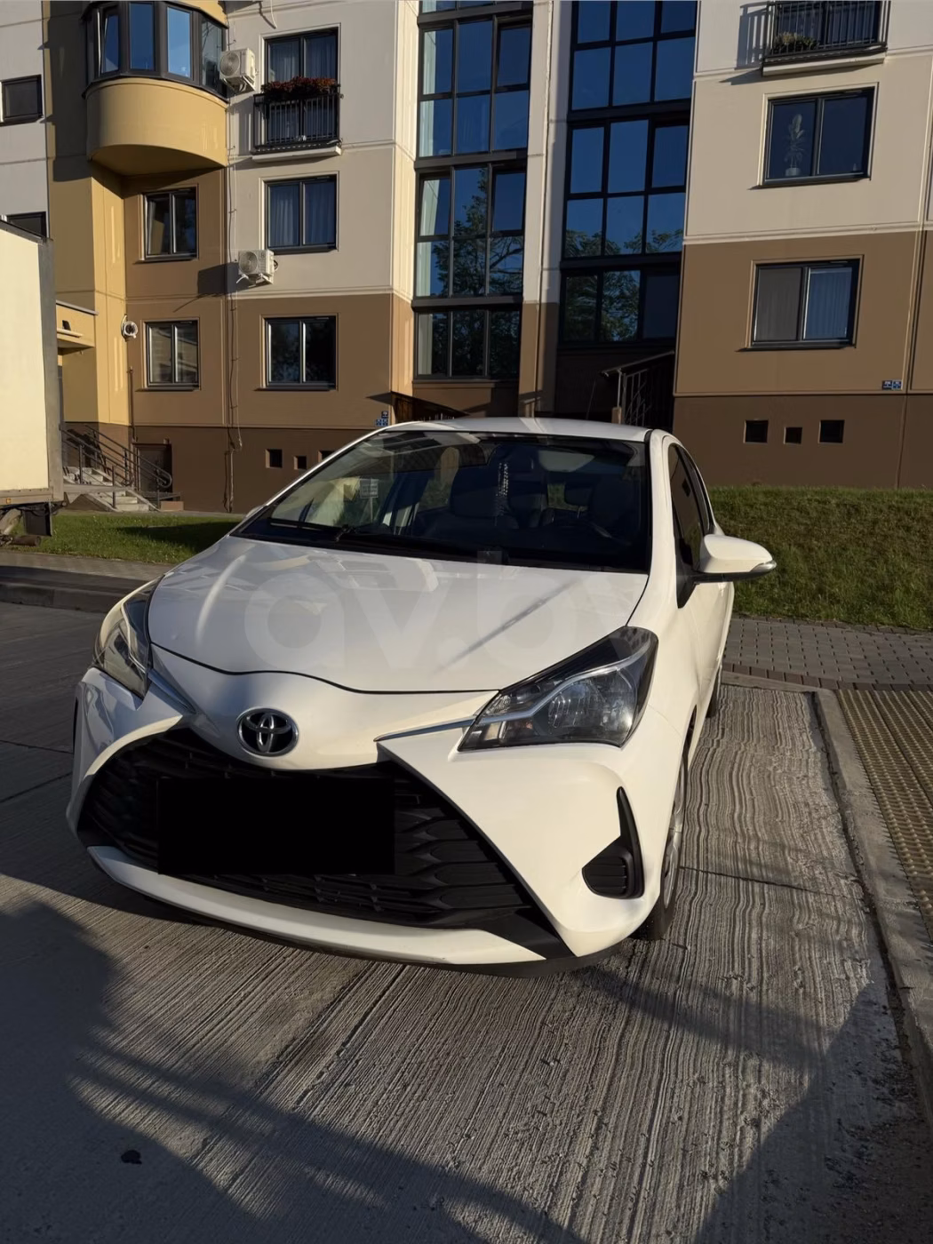Toyota Yaris фото 3