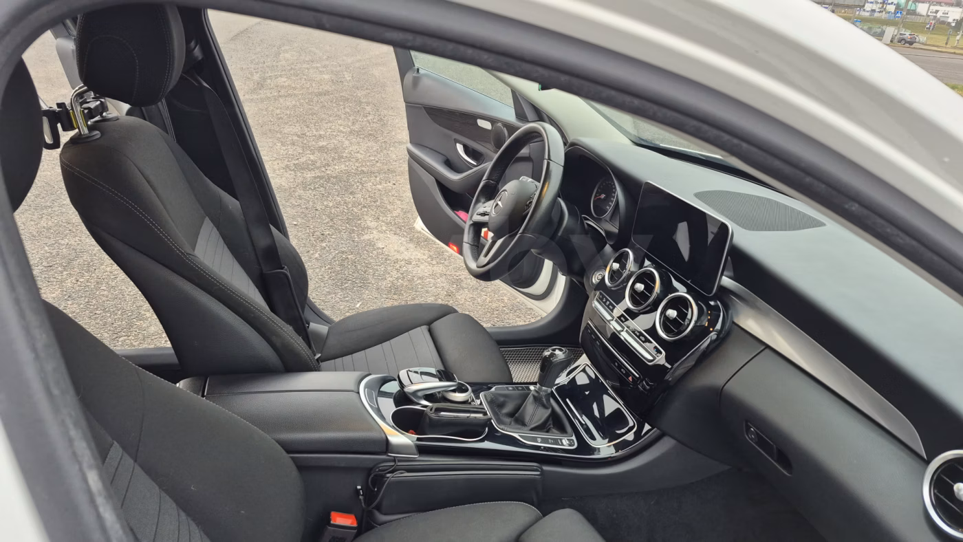 Mercedes-Benz C-Класс фото 11