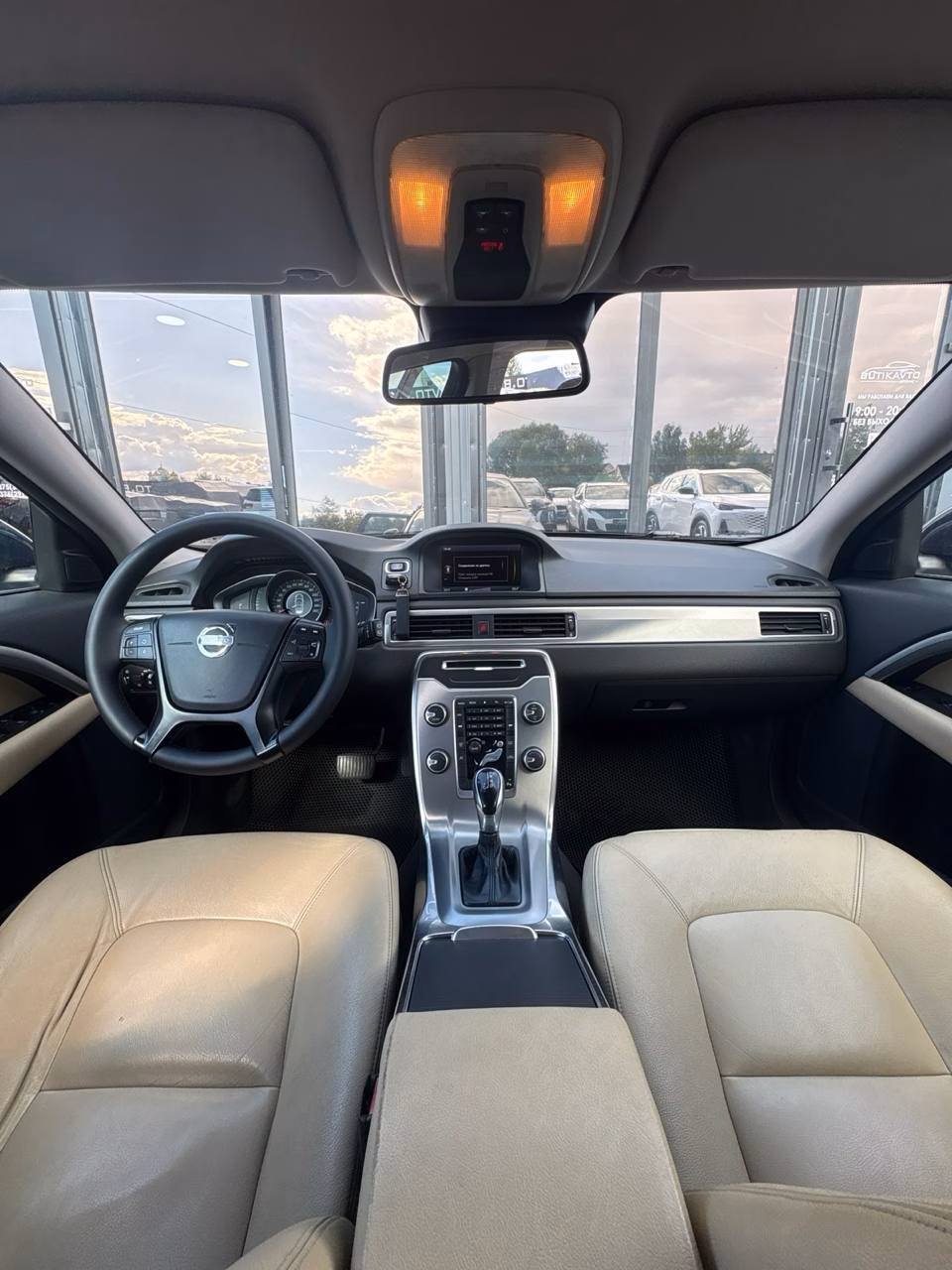 Volvo V70 фото 7