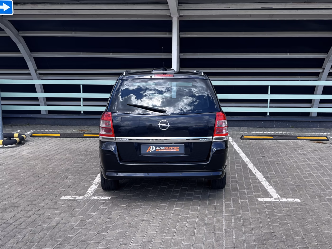 Opel Zafira фото 5