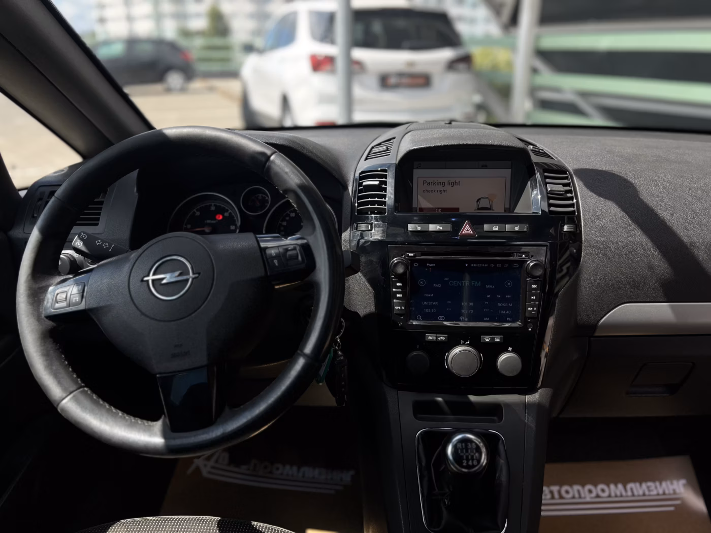 Opel Zafira фото 9