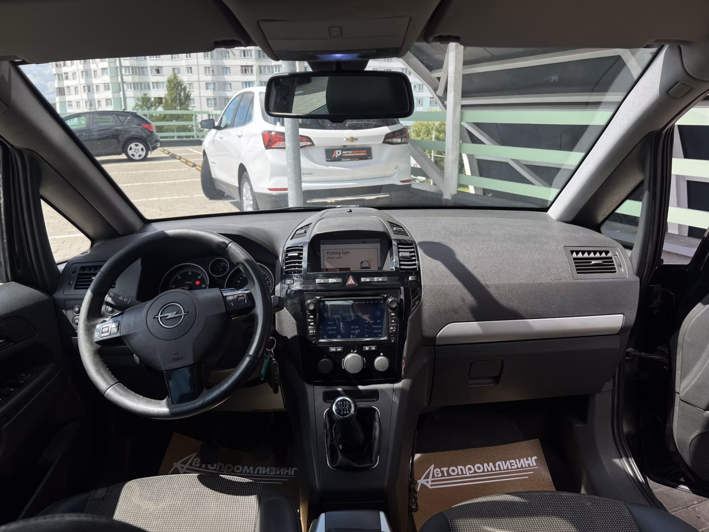 Opel Zafira фото 8