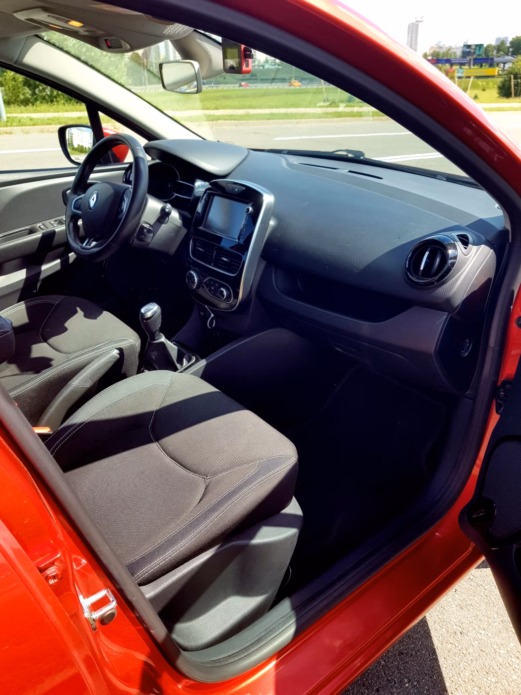 Renault Clio фото 13