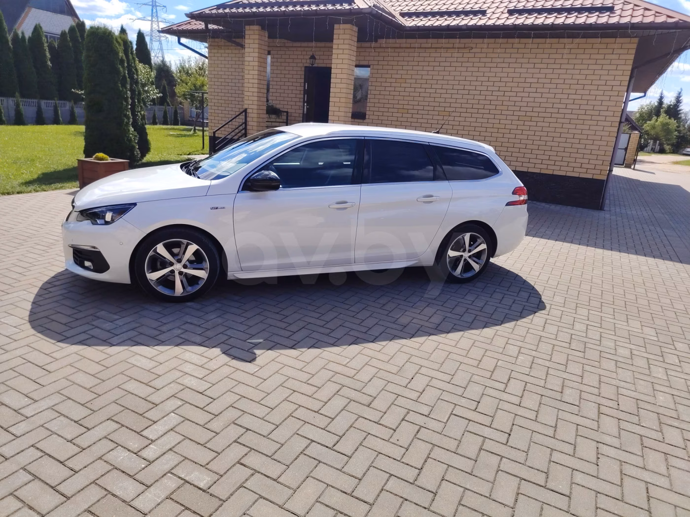 Peugeot 308 фото 3