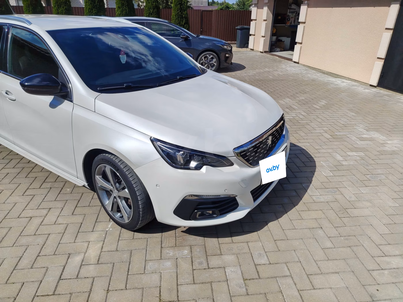 Peugeot 308 фото 2