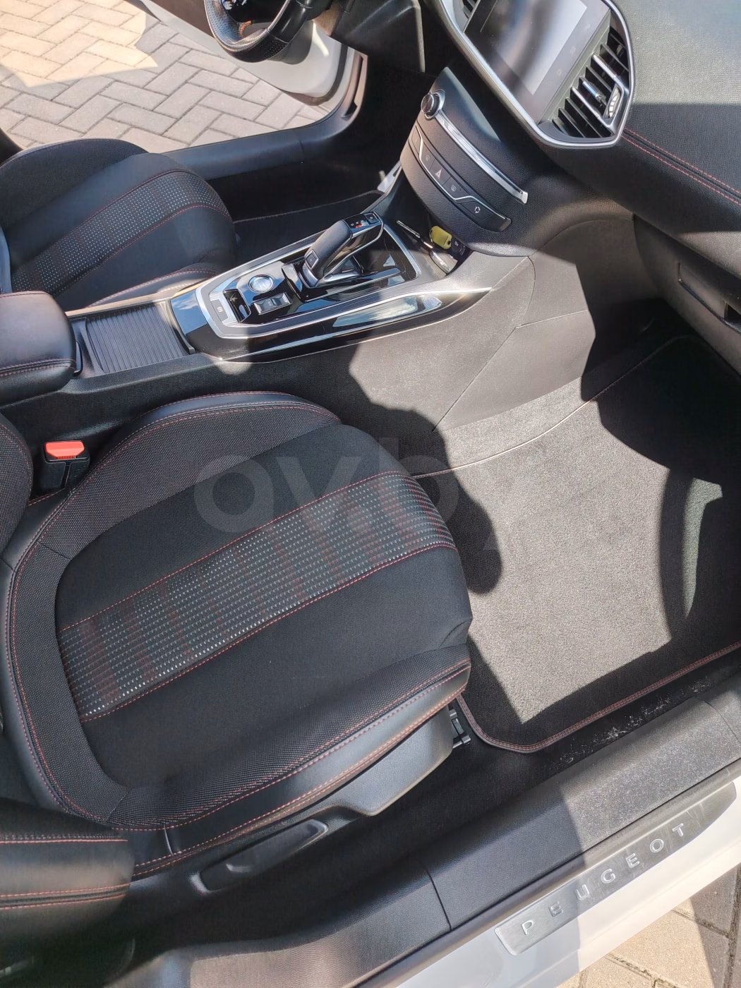 Peugeot 308 фото 9