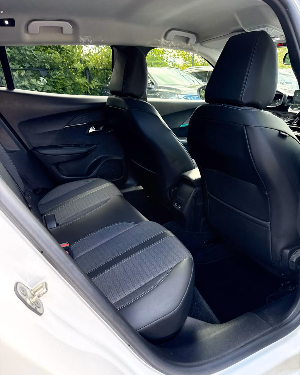Peugeot 2008 фото 14
